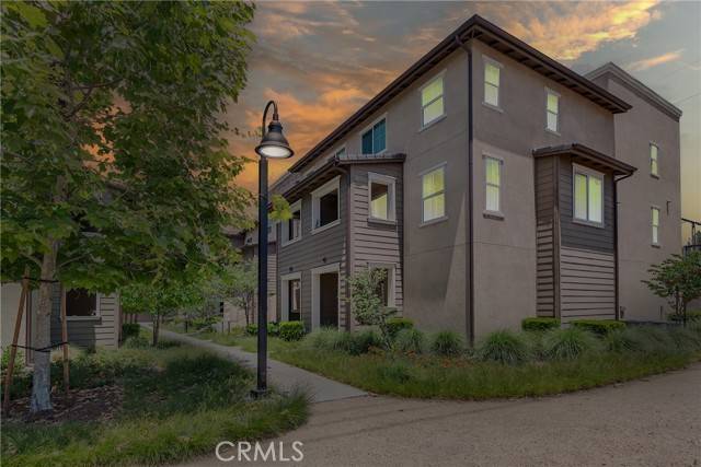 Claremont, CA 91711,962 Newberry Lane