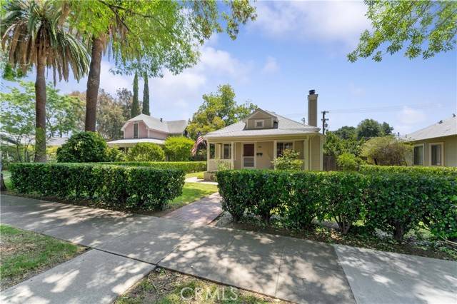 La Verne, CA 91750,2364 6th Street