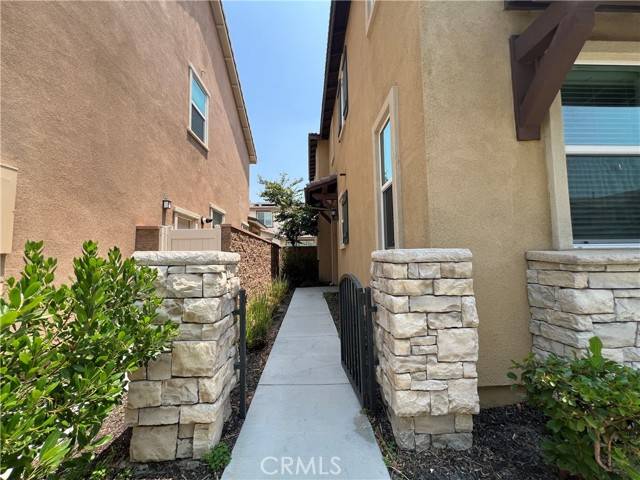 Ontario, CA 91762,4867 S Avocado Trail