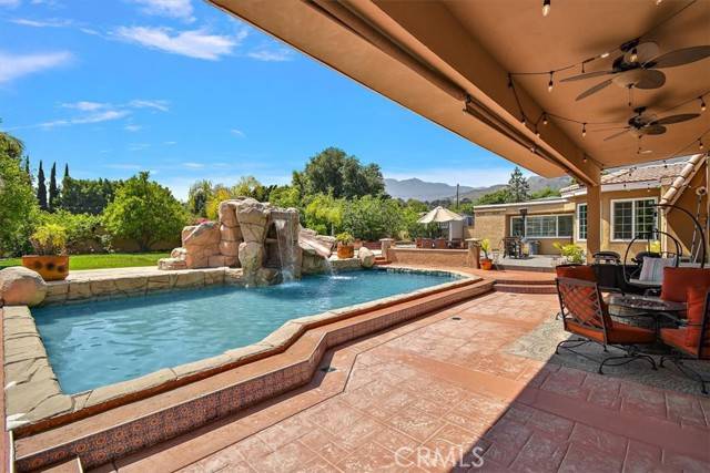 Upland, CA 91784,2335 N San Antonio Avenue