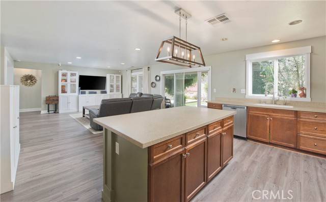 Lancaster, CA 93535,44255 Cajun Street