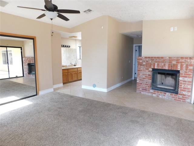 Apple Valley, CA 92308,10883 Milpas Drive