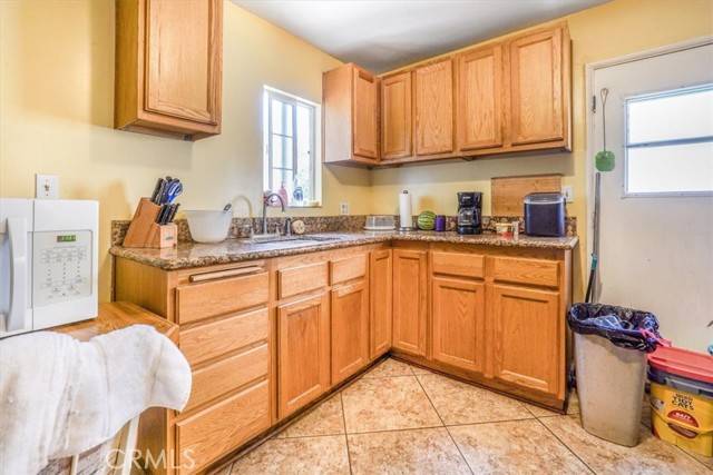 Bellflower, CA 90706,9130 Hargill