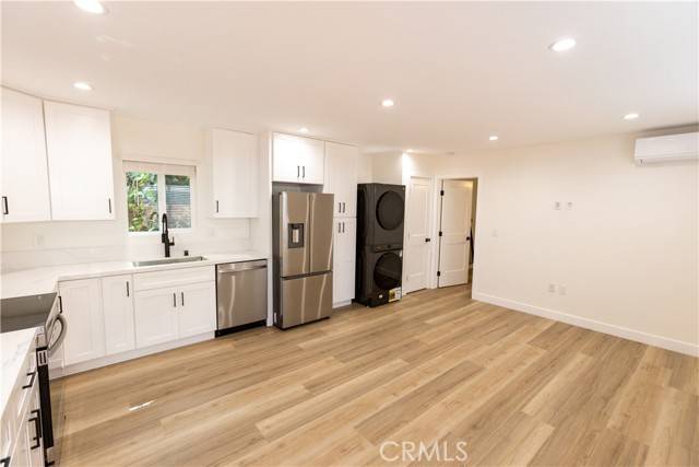 Glendora, CA 91740,638 W Glen Lyn Drive #B