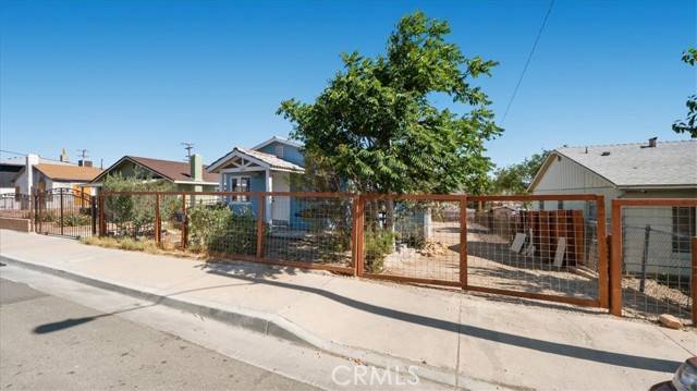 Barstow, CA 92311,533 E Fredricks Street