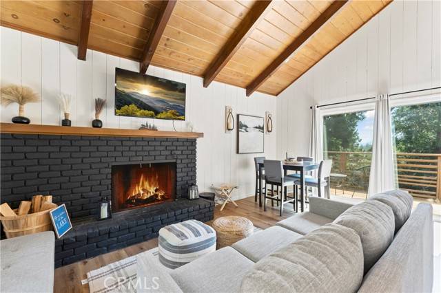 Lake Arrowhead, CA 92352,698 W Victoria Court