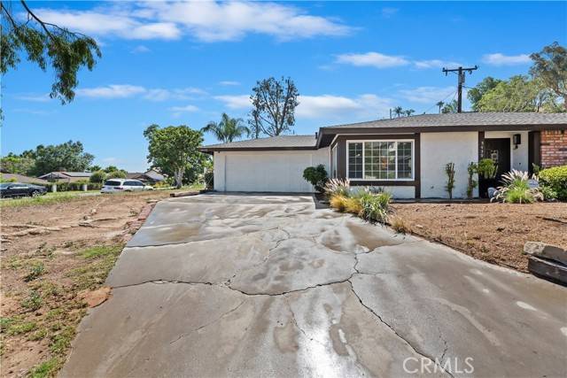 Jurupa Valley, CA 92509,5430 Avenue Juan Bautista