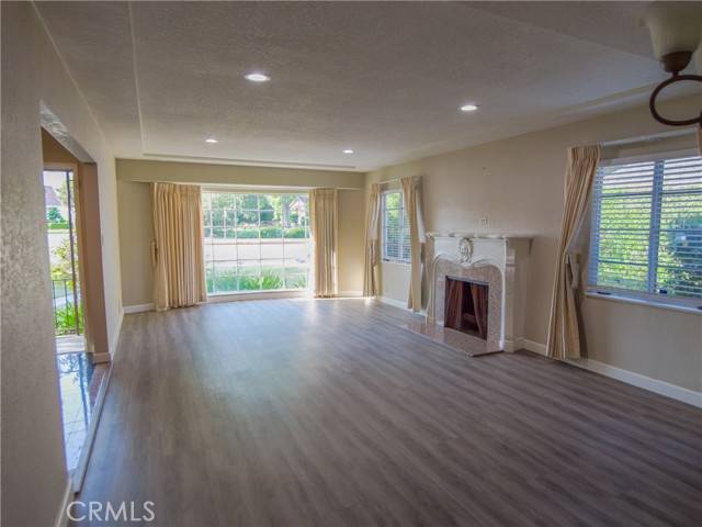 San Marino, CA 91108,2880 Duarte Road