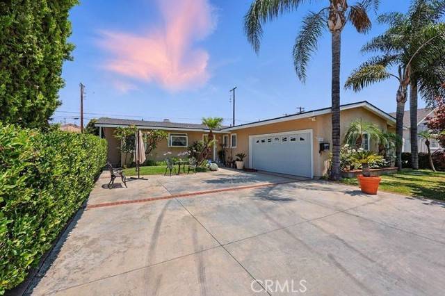 Covina, CA 91722,665 N Waterbury Avenue