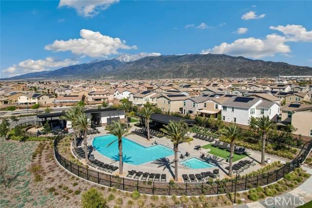 Fontana, CA 92336,16540 Wyndham Lane #10