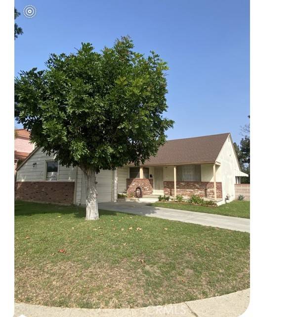 Downey, CA 90241,10919 Newville Avenue