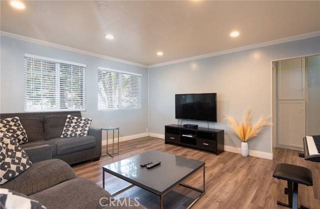 Sun Valley, CA 91352,7744 Craner Avenue