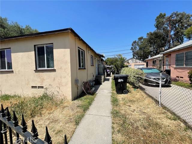 Montebello, CA 90640,116 S 22nd Street