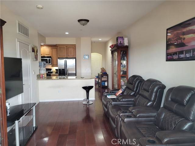 Redondo Beach, CA 90278,2750 Artesia Boulevard #323