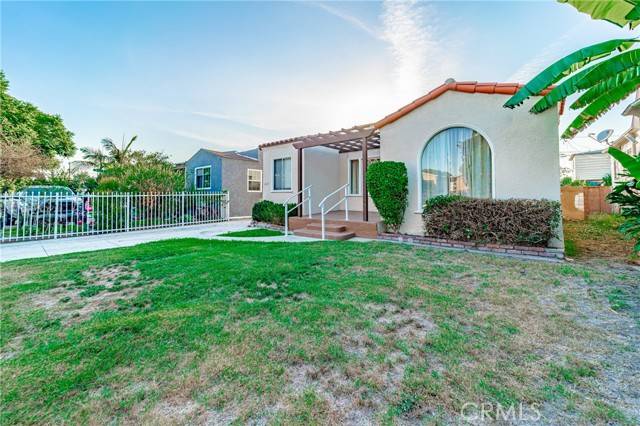 South Gate, CA 90280,8661 Garden View Avenue