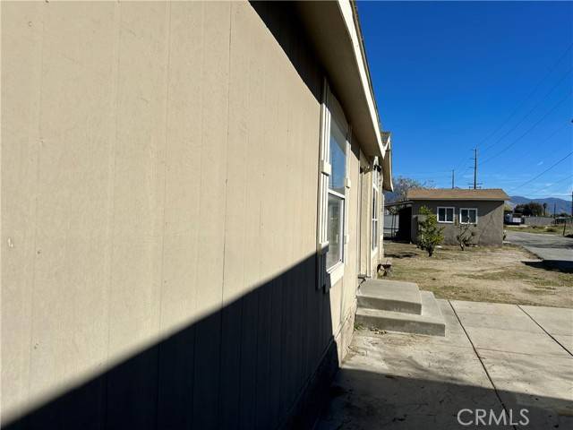 San Jacinto, CA 92583,1058 S San Jacinto Avenue