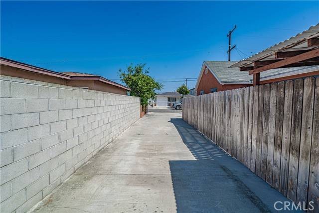 Lawndale, CA 90260,4534 W 167th Street