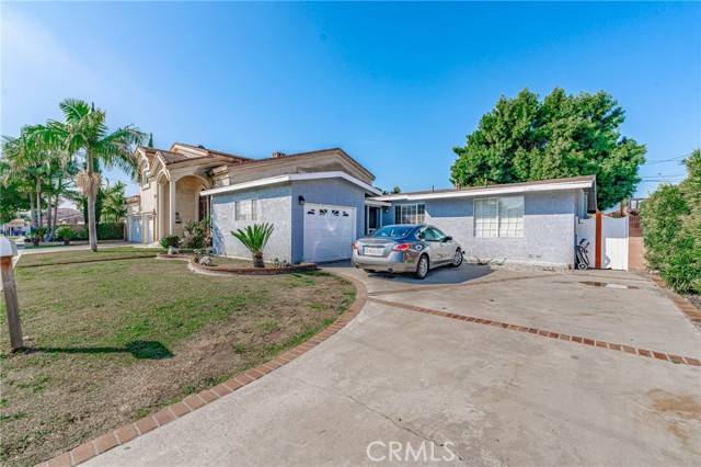 Downey, CA 90241,10609 Newville Avenue