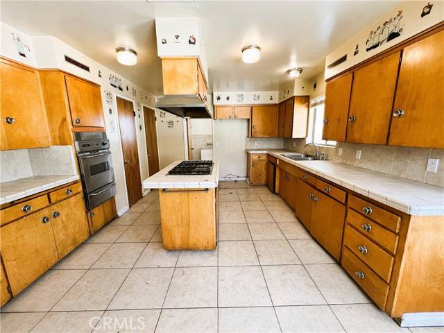 Highland, CA 92346,6544 Boulder Avenue