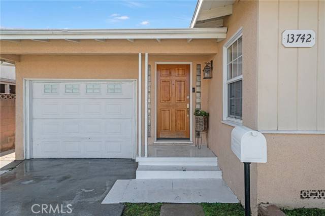 Bellflower, CA 90706,13742 Hanwell Avenue