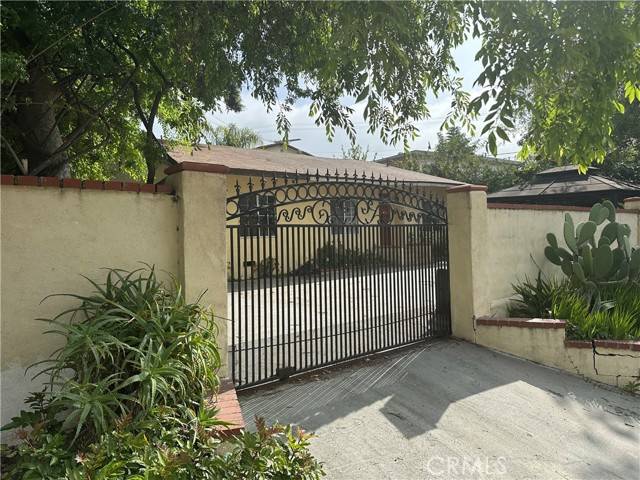 La Crescenta, CA 91214,3213 Mills Avenue