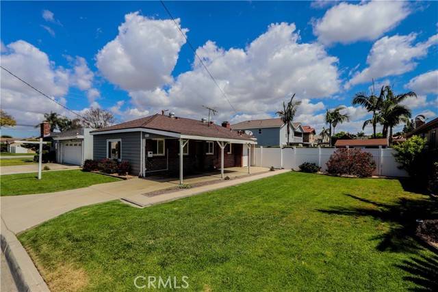 Downey, CA 90241,8413 Bigby Avenue