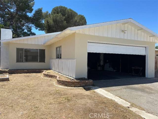 Lancaster, CA 93535,44511 Andale Avenue