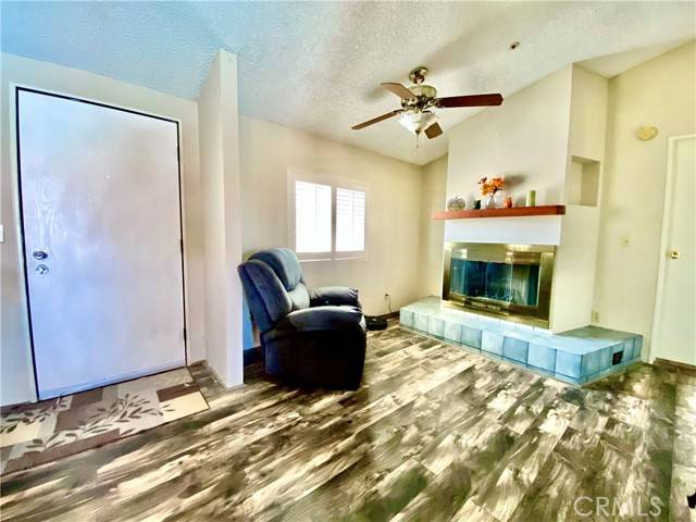 Victorville, CA 92392,13182 Begonia Road