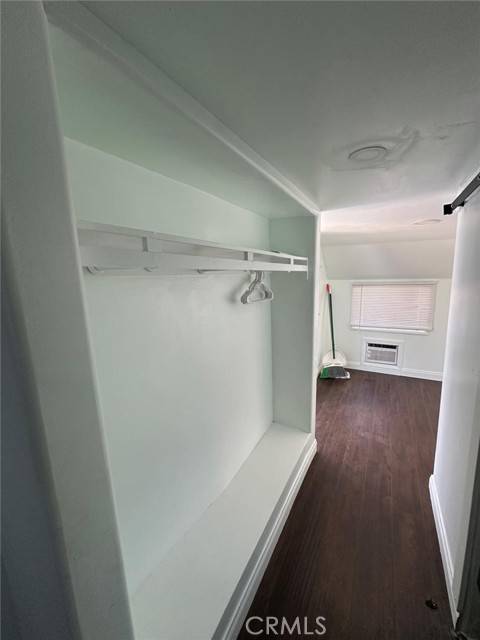 Cudahy, CA 90201,4511 Cecilia #16