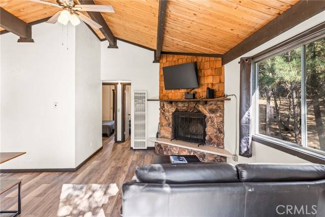 Sugarloaf, CA 92386,329 Vista Lane
