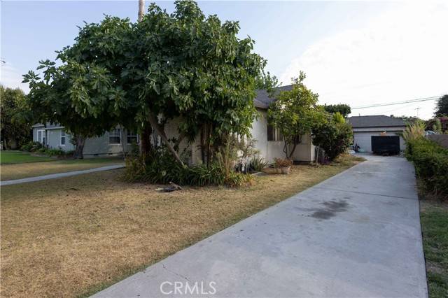 Downey, CA 90241,7508 3rd Street