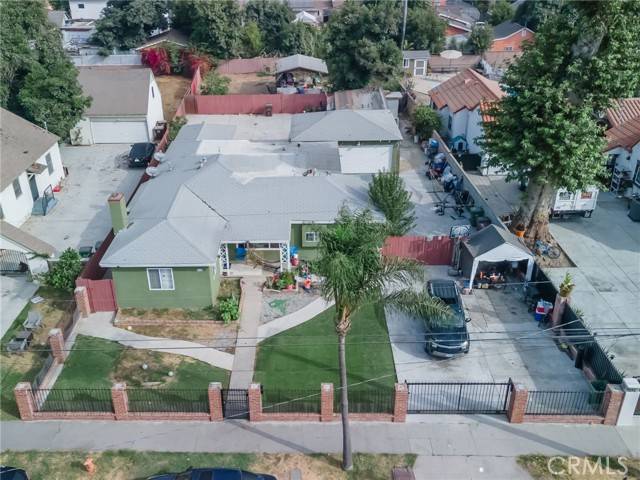 Compton, CA 90221,1007 E Kay Street