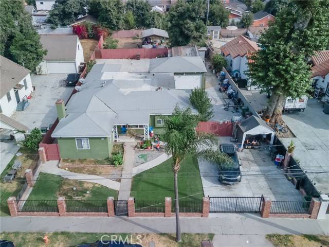 Compton, CA 90221,1007 E Kay Street