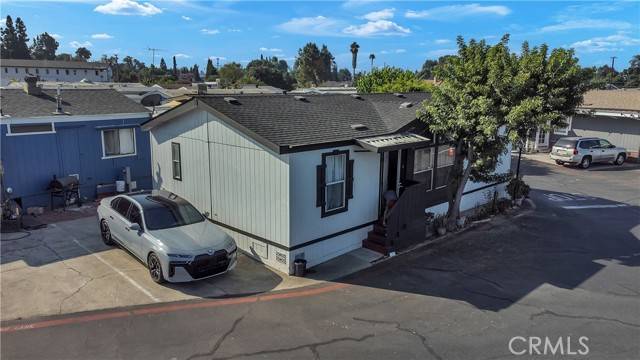 Fullerton, CA 92833,1850 W Orangethorpe #42