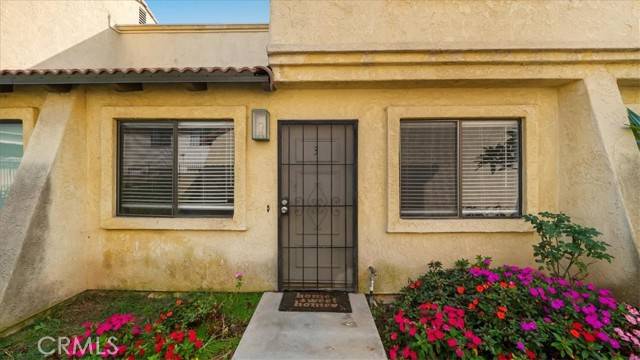 Bellflower, CA 90706,9903 Cedar Street #3