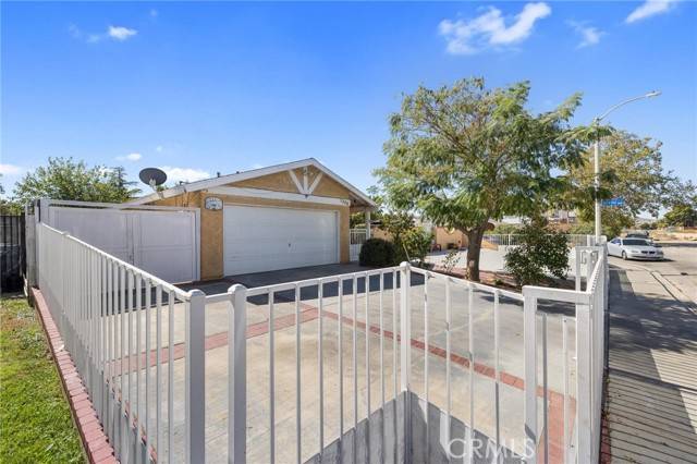 Palmdale, CA 93550,1306 E Avenue Q11