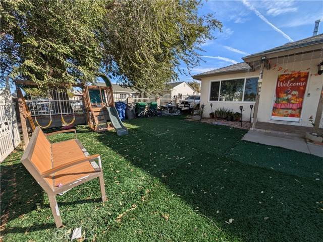 Palmdale, CA 93550,38714 E 32ND