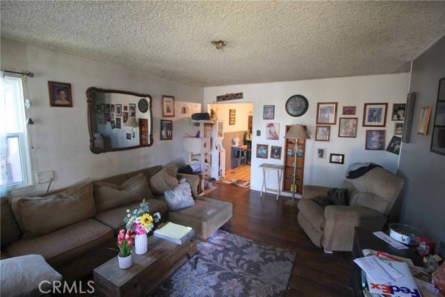 Bellflower, CA 90706,13902 Regentview Avenue