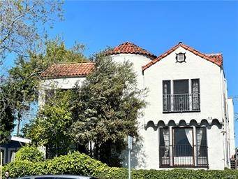 Los Angeles, CA 90004,102 N Oxford Avenue