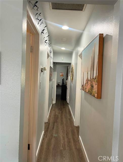Long Beach, CA 90805,1917 E 61st