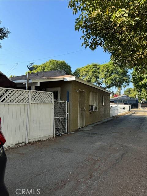 Van Nuys, CA 91405,13918 Valerio Street