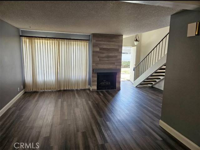 La Habra, CA 90631,958 E La Habra Boulevard #106