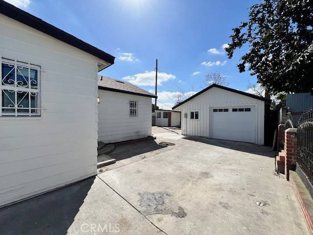 Compton, CA 90222,2322 E 130th Street