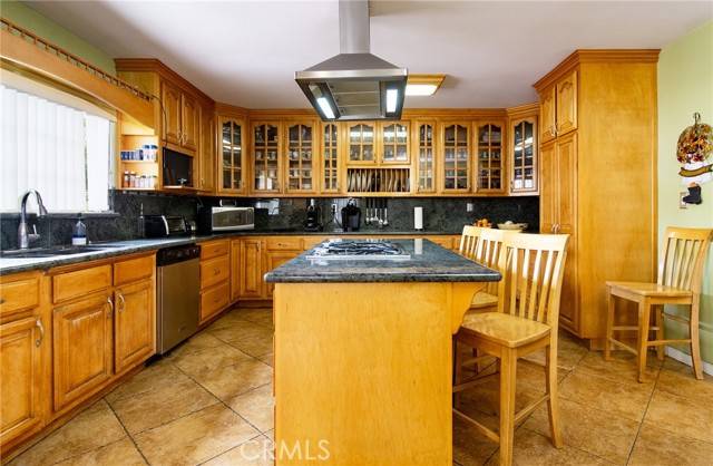 Whittier, CA 90606,10934 Balfour Street