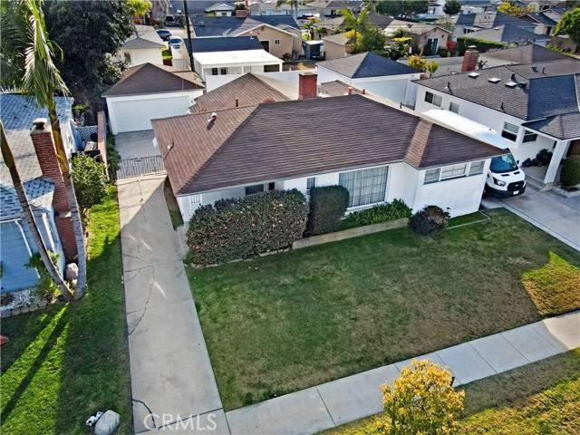 Downey, CA 90241,7524 Adwen Street