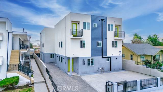 Los Angeles, CA 90044,524 W 75th Street