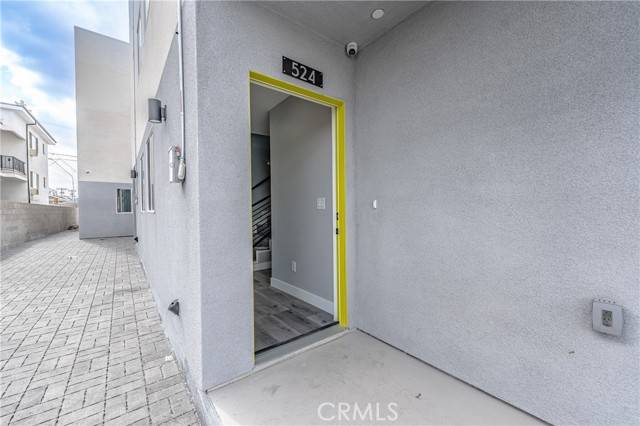 Los Angeles, CA 90044,524 W 75th Street