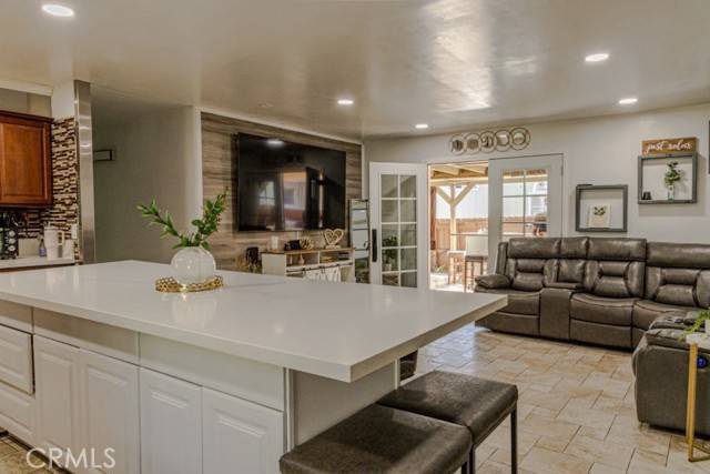 Eastvale, CA 91752,5800 Hamner #555