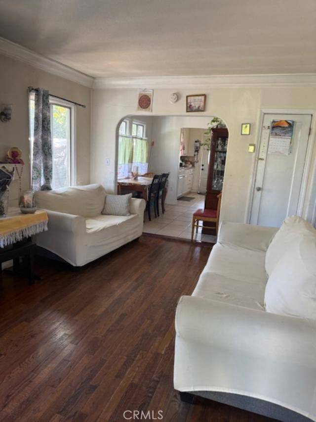 Long Beach, CA 90805,84 W Pleasant Street