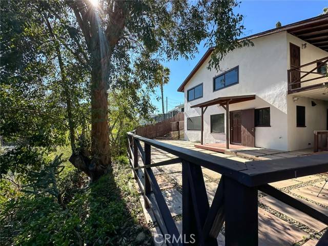 Los Angeles, CA 90042,238 Thorne Street